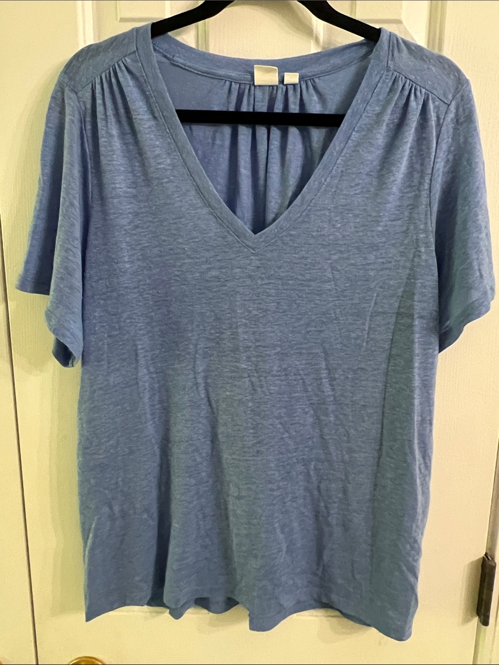 GAP Women's Light Blue V-Neck Short Sleeve Tee